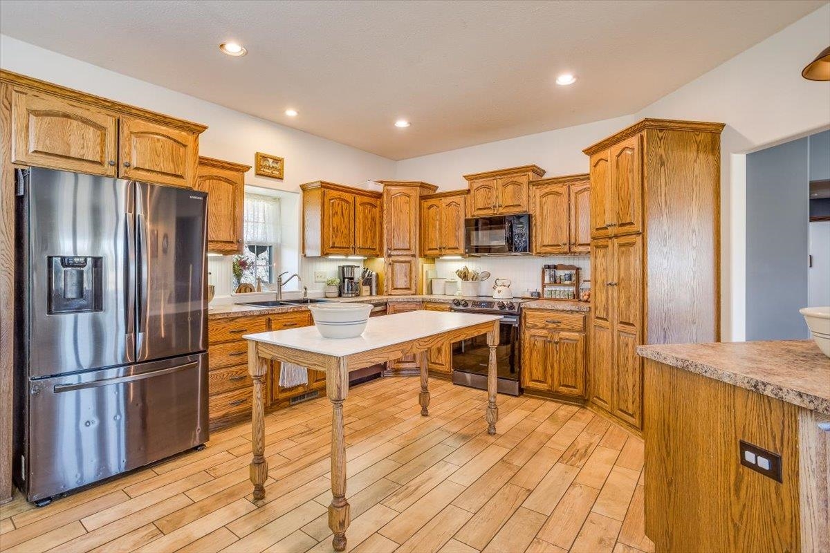 For Sale: 730 NW 34th St, El Dorado KS